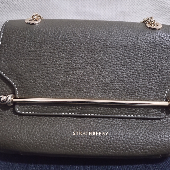 Strathberry Khaki Leather Shoulder Bag with Gold Chain - Picture 8 of 9